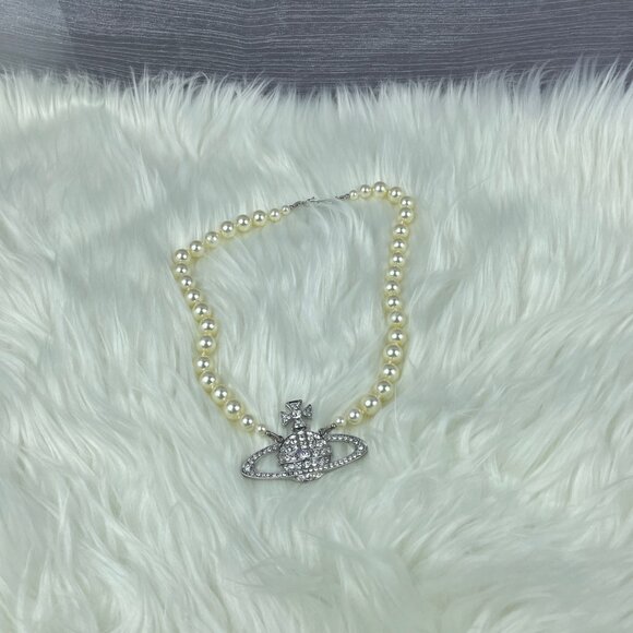 Vivienne Westwood Pearl and Silver Necklace - Picture 3 of 10